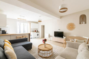 Luxurious 1 Bedroom Quartier de la Bastille Free Netflix